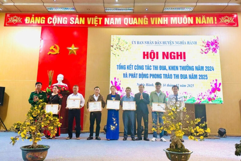 Hội Nghị Tổng Kết Công Tác Thi Đua Khen Thưởng 2024 và Phát Động Phòng Trào Thi Đua 2025